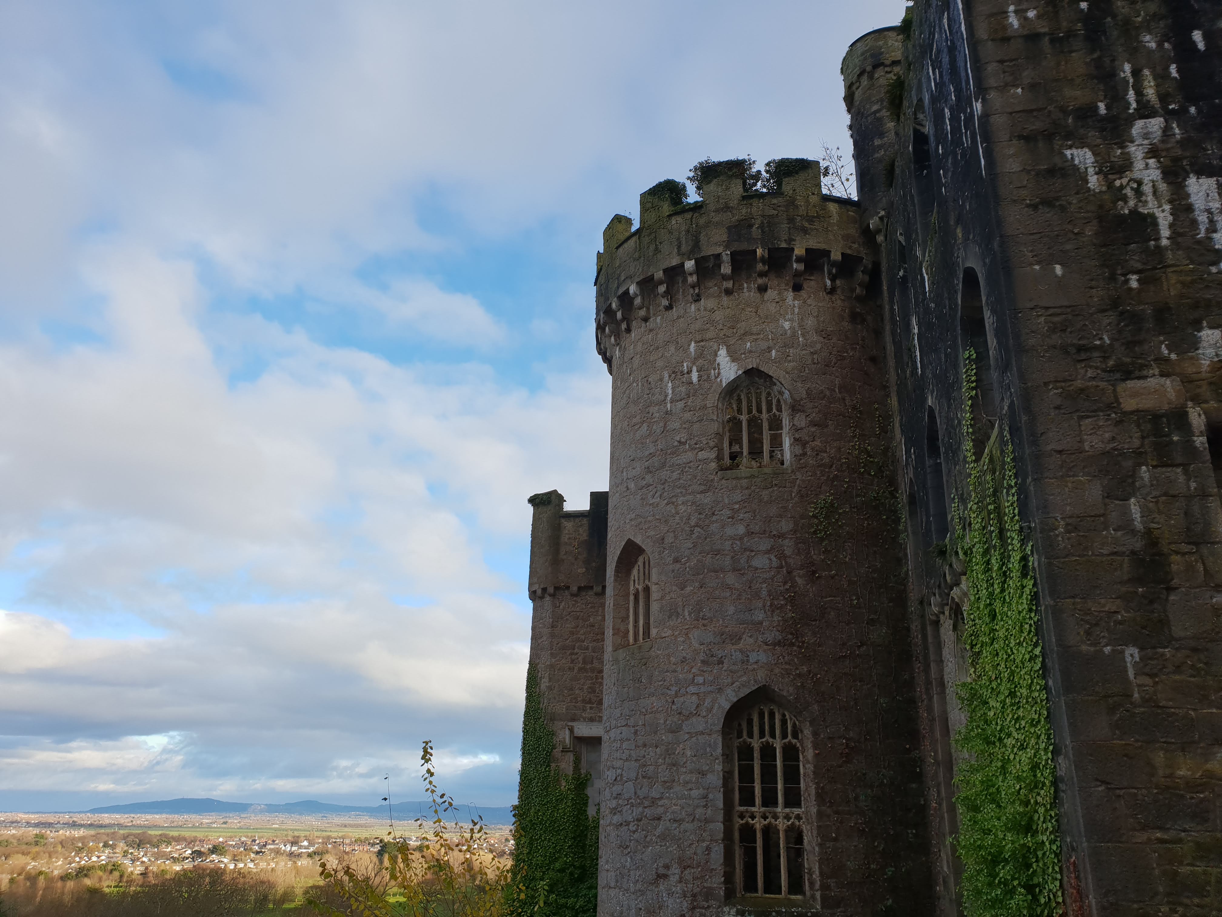 Hoards, hillforts and human remains